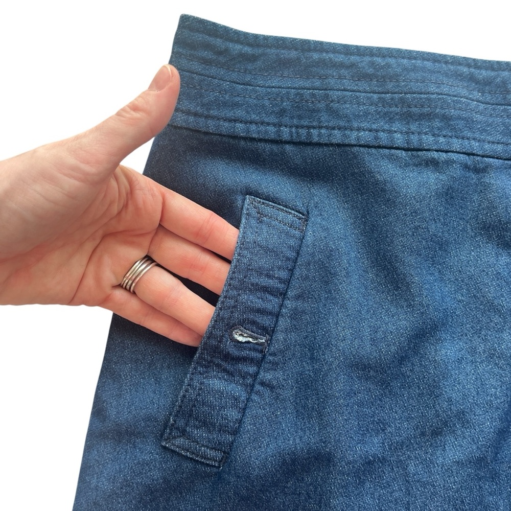 LOFT Chambray Cotton Blue Denim Shirt w/ Pockets Sz 8 - Picture 2 of 5